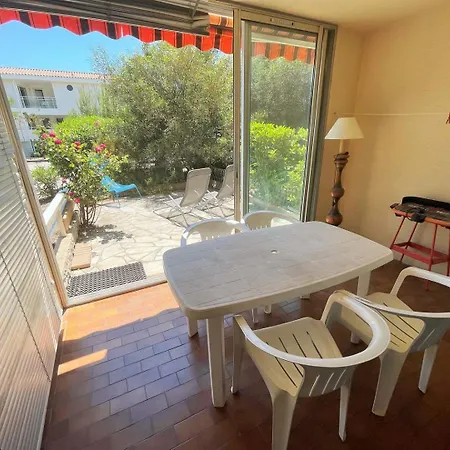 Apartment Bord De Plage, Rez De Jardin,5/7 Personnes...wifi