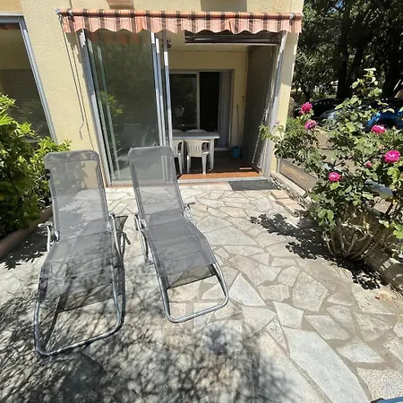 Bord De Plage, Rez De Jardin,5/7 Personnes...wifi Apartment *
